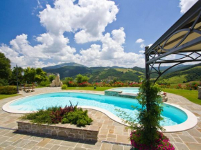 Lovely Villa in Apecchio with Swimming Pool Apecchio